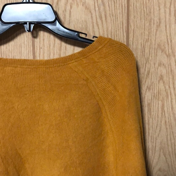 ☘️NWOT Caslon Long Sleeve Deep V Sweater - Picture 4 of 6